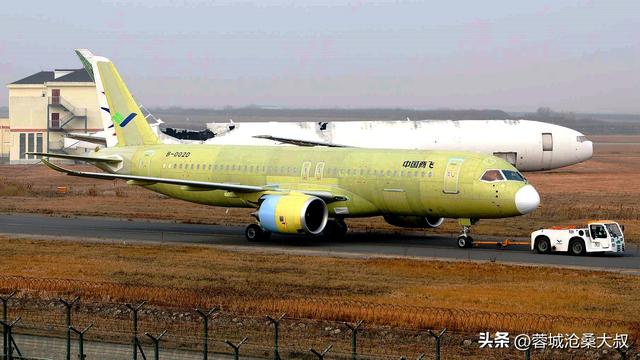 C919每次试飞都要路过烧毁的波音飞机残骸是怎么回事？谁干的？,C919每次试飞都要路过烧毁的波音飞机残骸是怎么回事？谁干的？,第6张