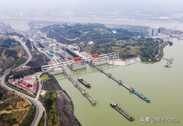 三峡大坝建成17年，已经淤积18亿吨泥沙，最终会导致什么后果？,三峡大坝建成17年，已经淤积18亿吨泥沙，最终会导致什么后果？,第6张