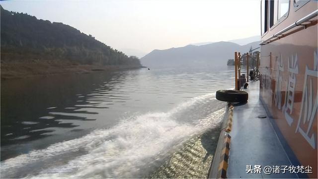 三峡大坝建成17年，已经淤积18亿吨泥沙，最终会导致什么后果？,三峡大坝建成17年，已经淤积18亿吨泥沙，最终会导致什么后果？,第19张