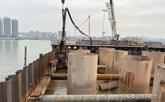 三峡大坝建成17年，已经淤积18亿吨泥沙，最终会导致什么后果？,三峡大坝建成17年，已经淤积18亿吨泥沙，最终会导致什么后果？,第24张