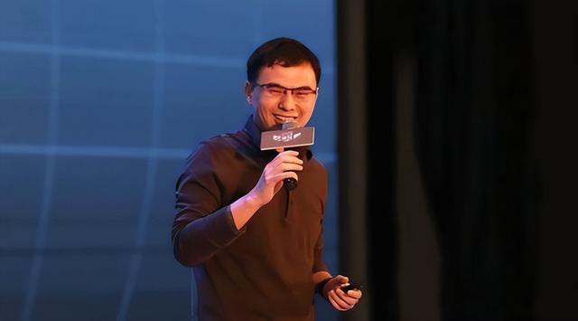 身家几百亿只开20万的车，8亿人用他的产品，但没几个人认识他,身家几百亿只开20万的车，8亿人用他的产品，但没几个人认识他,第3张