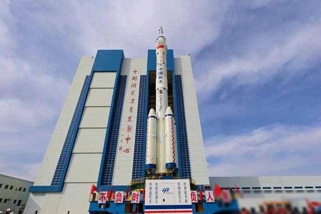 神舟十八号已待命：航天员已经选定，王亚平或无缘这次飞行任务？,神舟十八号已待命：航天员已经选定，王亚平或无缘这次飞行任务？,第8张