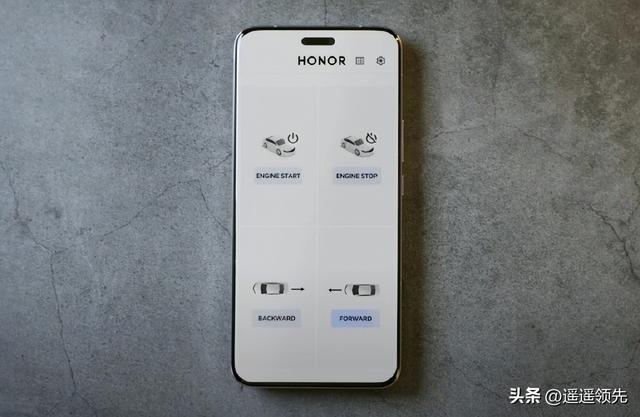 汽车控制仅靠眼球？网友：看美女怎么办？荣耀HONOR眼球追踪争议,汽车控制仅靠眼球？网友：看美女怎么办？荣耀HONOR眼球追踪争议,第4张