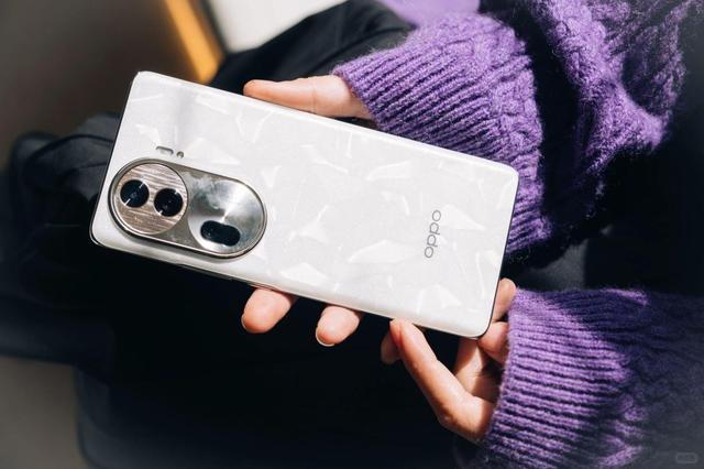 OPPO Reno11，两千价位的天玑人像特长新时代,OPPO Reno11，两千价位的天玑人像特长新时代,第5张