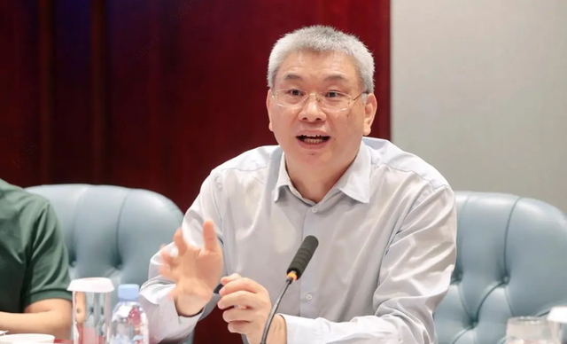 华为芯片奠基人、原海思总裁宣布退休！,华为芯片奠基人、原海思总裁宣布退休！,第4张