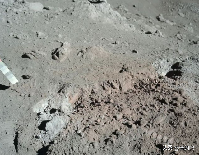 NASA翻车了？为何嫦娥五号带回月壤是彩色的，阿波罗月岩是灰色的,NASA翻车了？为何嫦娥五号带回月壤是彩色的，阿波罗月岩是灰色的,第7张