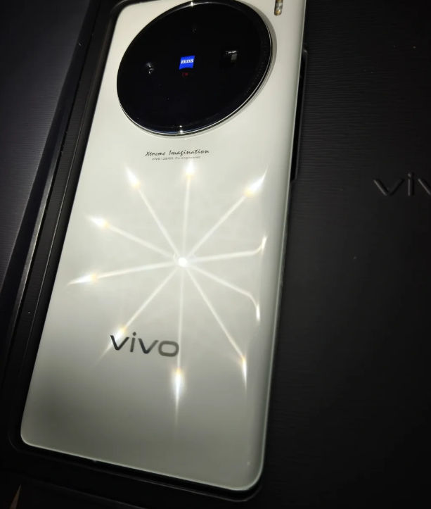 2024年中杯王者vivo X100，优点与缺点全都在这里！,2024年中杯王者vivo X100，优点与缺点全都在这里！,第7张