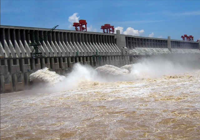 三峡大坝有可能报废？淤泥堆积超18亿吨，究竟该如何治理？,三峡大坝有可能报废？淤泥堆积超18亿吨，究竟该如何治理？,第6张