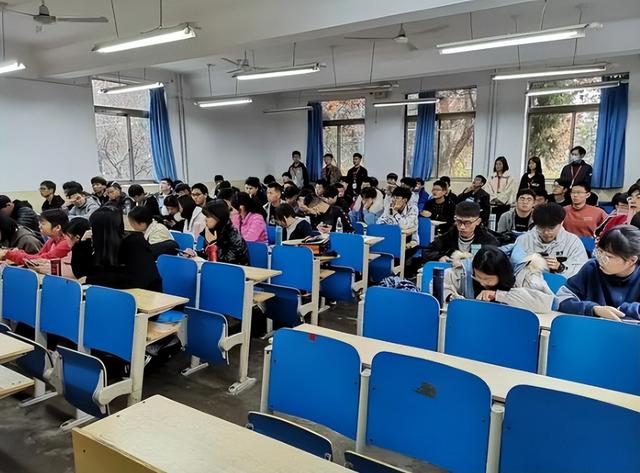 大学生带全村撸网贷，500多人只借不还，搞垮全国一半平台？,大学生带全村撸网贷，500多人只借不还，搞垮全国一半平台？,第17张