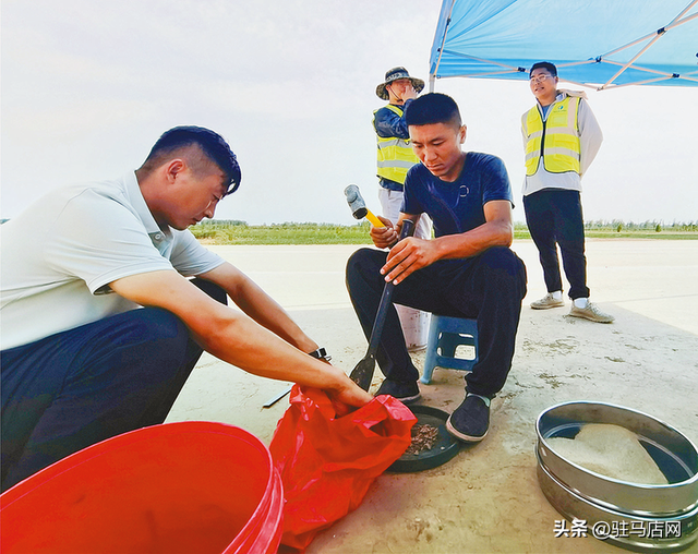 齐心协力赶进度 精益求精保质量——沈卢高速沈遂段VI-I标首段路床工程通过验收,齐心协力赶进度 精益求精保质量——沈卢高速沈遂段VI-I标首段路床工程通过验收,第2张