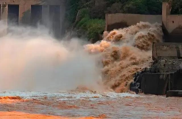 三峡大坝有可能报废？淤泥堆积超18亿吨，究竟该如何治理？,三峡大坝有可能报废？淤泥堆积超18亿吨，究竟该如何治理？,第4张