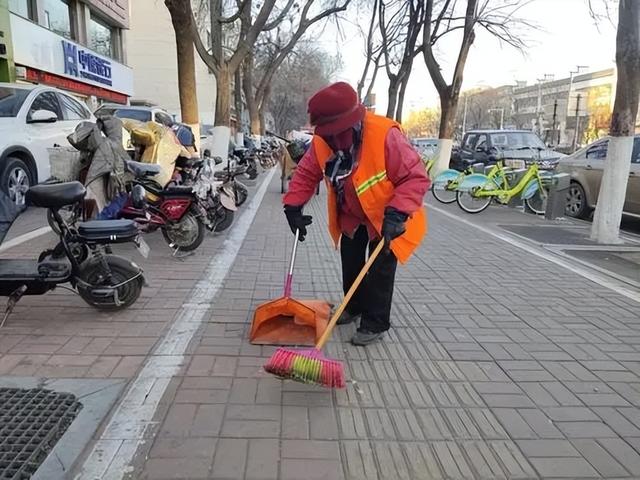 从传统到现代：环卫工人面临的职业转型,从传统到现代：环卫工人面临的职业转型,第5张