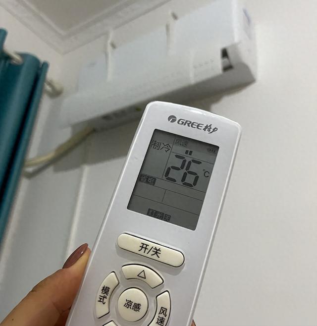 空调26℃开一晚上，要消耗多少电？过来人：比买雪糕便宜