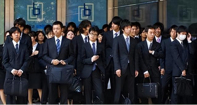 大批日本科学家掀起赴华浪潮！表面为赚钱抛弃日本，实则另有目的