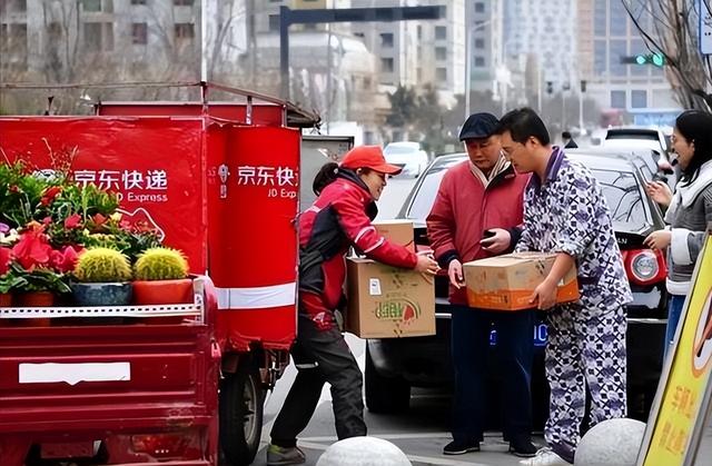 京东001号快递员退休：死心塌地干15年，退休后待遇让人羡慕,京东001号快递员退休：死心塌地干15年，退休后待遇让人羡慕,第10张