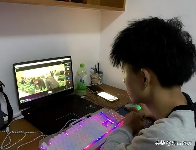 为什么黄色网站能让你免费看？看清真相后，你还敢继续浏览吗？,为什么黄色网站能让你免费看？看清真相后，你还敢继续浏览吗？,第2张