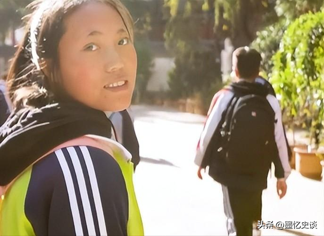 19年为凑钱上学，甘肃农村女孩给马云寄母鸡，遭拒后竟一哭成名,19年为凑钱上学，甘肃农村女孩给马云寄母鸡，遭拒后竟一哭成名,第19张