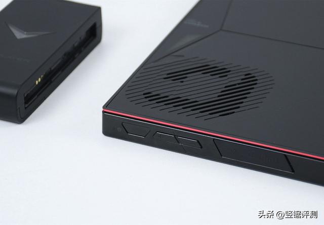 国产“三合一”PC评测：10.95英寸屏，性能不错，可以玩3A游戏,国产“三合一”PC评测：10.95英寸屏，性能不错，可以玩3A游戏,第35张