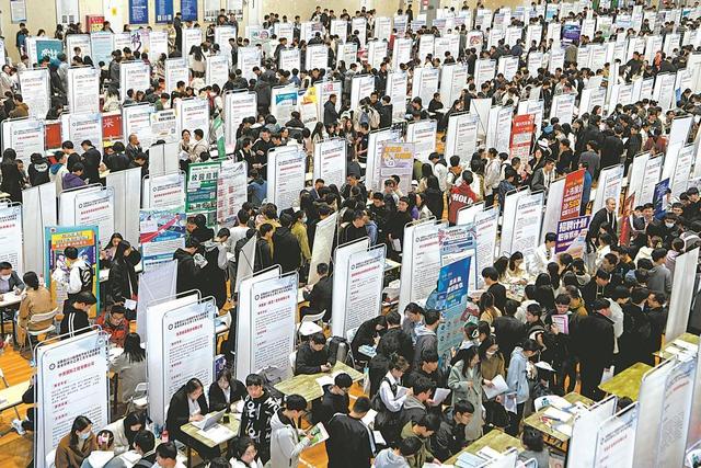 7篇“两会快评”合集来了，评析您最关心的话题,7篇“两会快评”合集来了，评析您最关心的话题,第12张