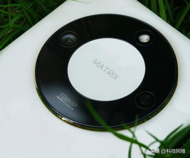 荣耀继续“内卷”，12GB+256GB跌至1278元，一亿像素+四网协同,荣耀继续“内卷”，12GB+256GB跌至1278元，一亿像素+四网协同,第3张