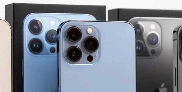 iPhone 17 Pro新配色曝光，这个蓝色太好看了！