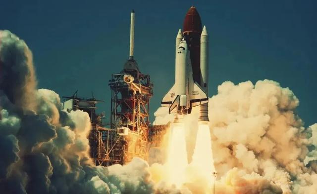 航天飞机返航时爆炸：1400℃热空气席卷机舱，7名宇航员全部遇难,航天飞机返航时爆炸：1400℃热空气席卷机舱，7名宇航员全部遇难,第5张
